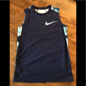 Boys Nike Dry Fit Sleeveless Shirt (M)